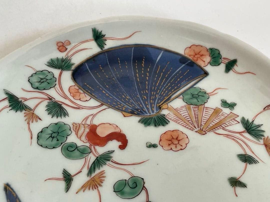 骨董　アンティーク　古伊万里　色絵　貝の図　輪花縁　七寸皿　渦福 Amazon.co.jp: 骨董 アンティーク 古伊万里 色絵 貝の図 輪花縁 七寸皿